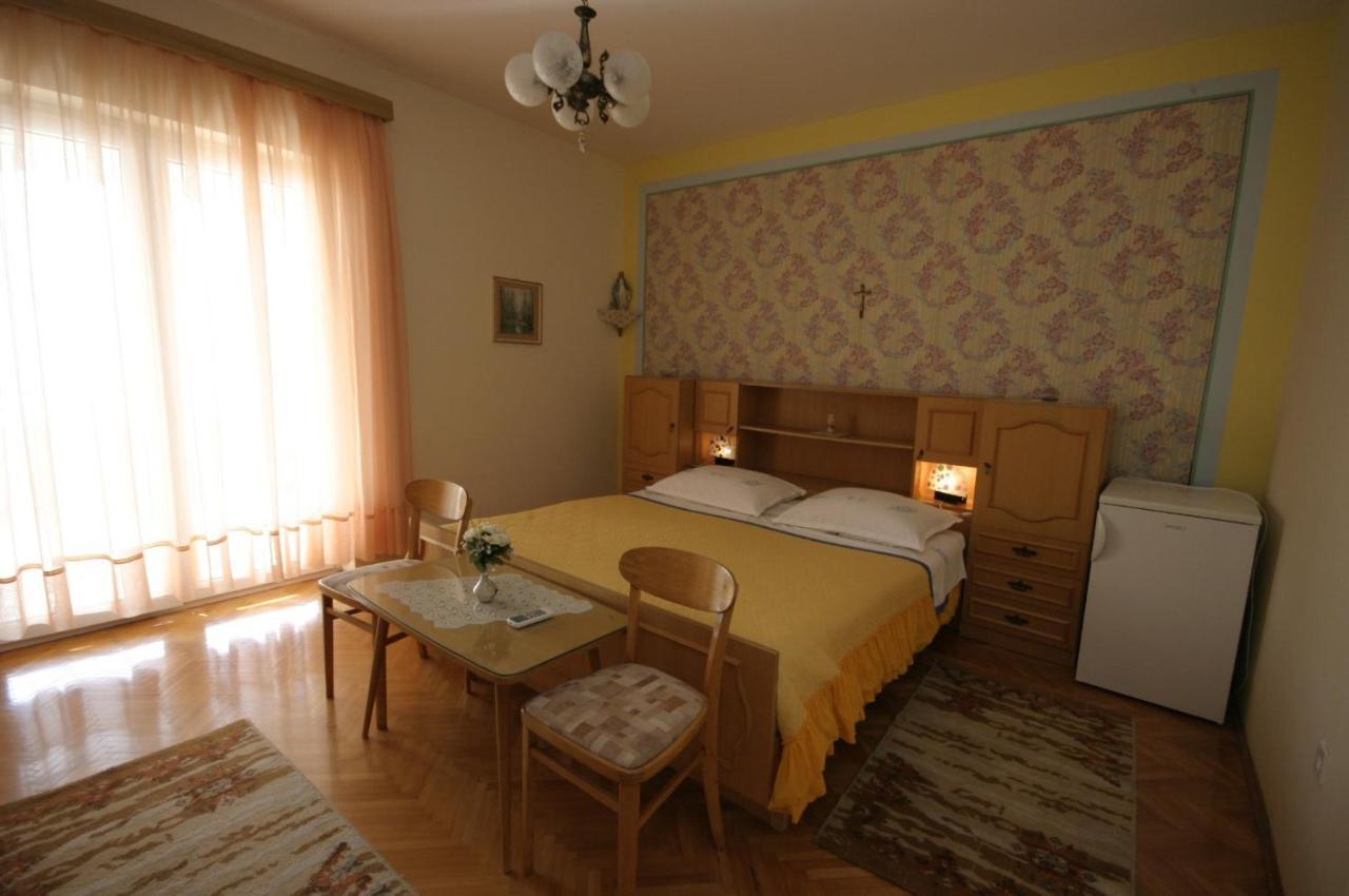 Marin Apartments Podstrana Bilik gambar