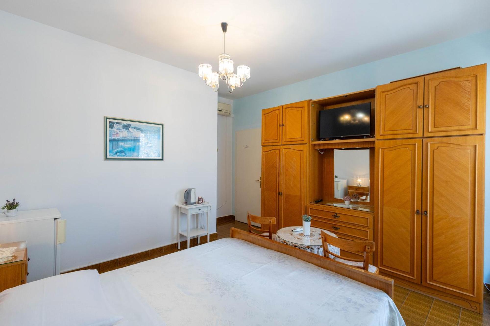 Marin Apartments Podstrana Luaran gambar