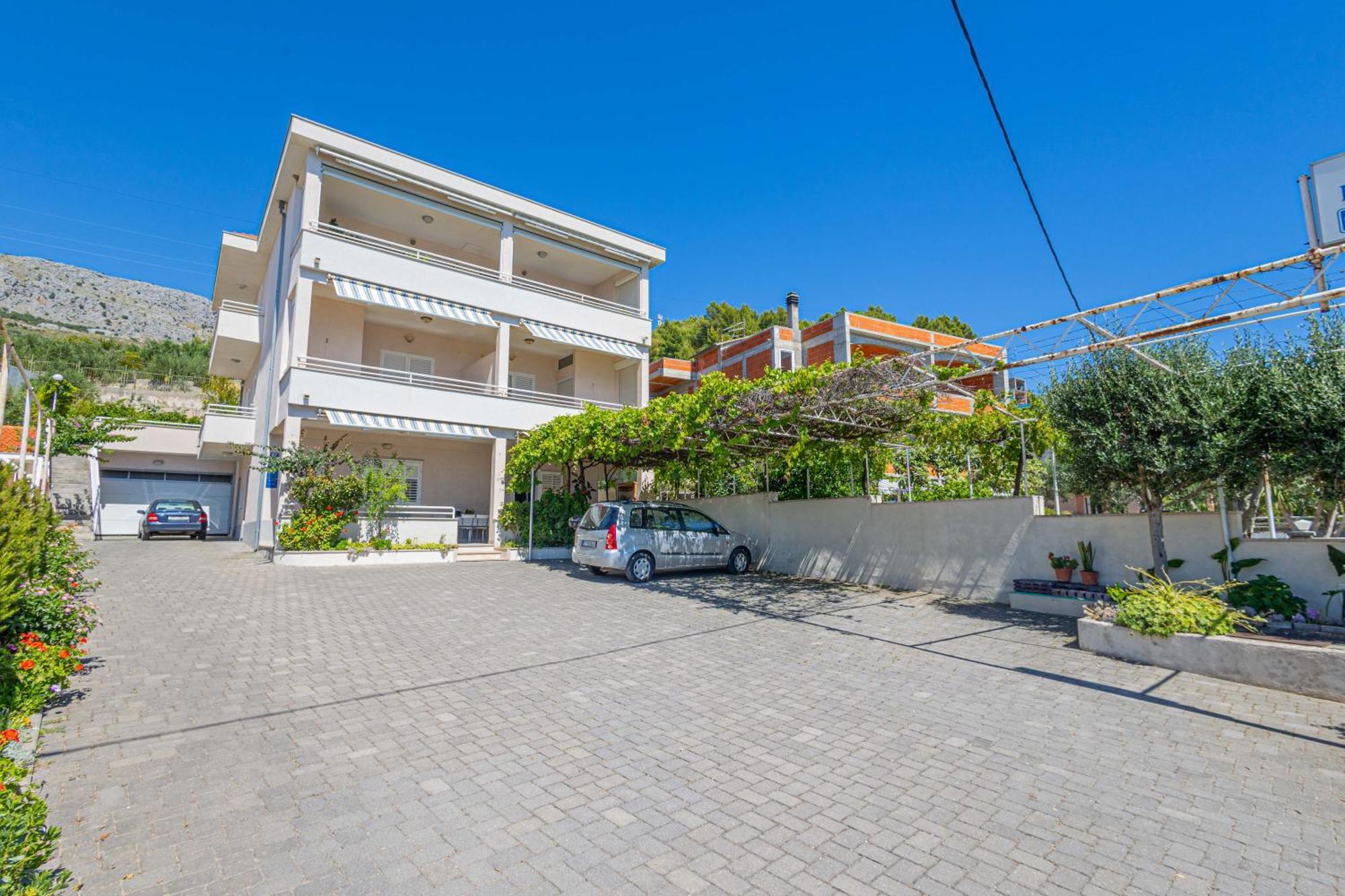 Marin Apartments Podstrana Luaran gambar