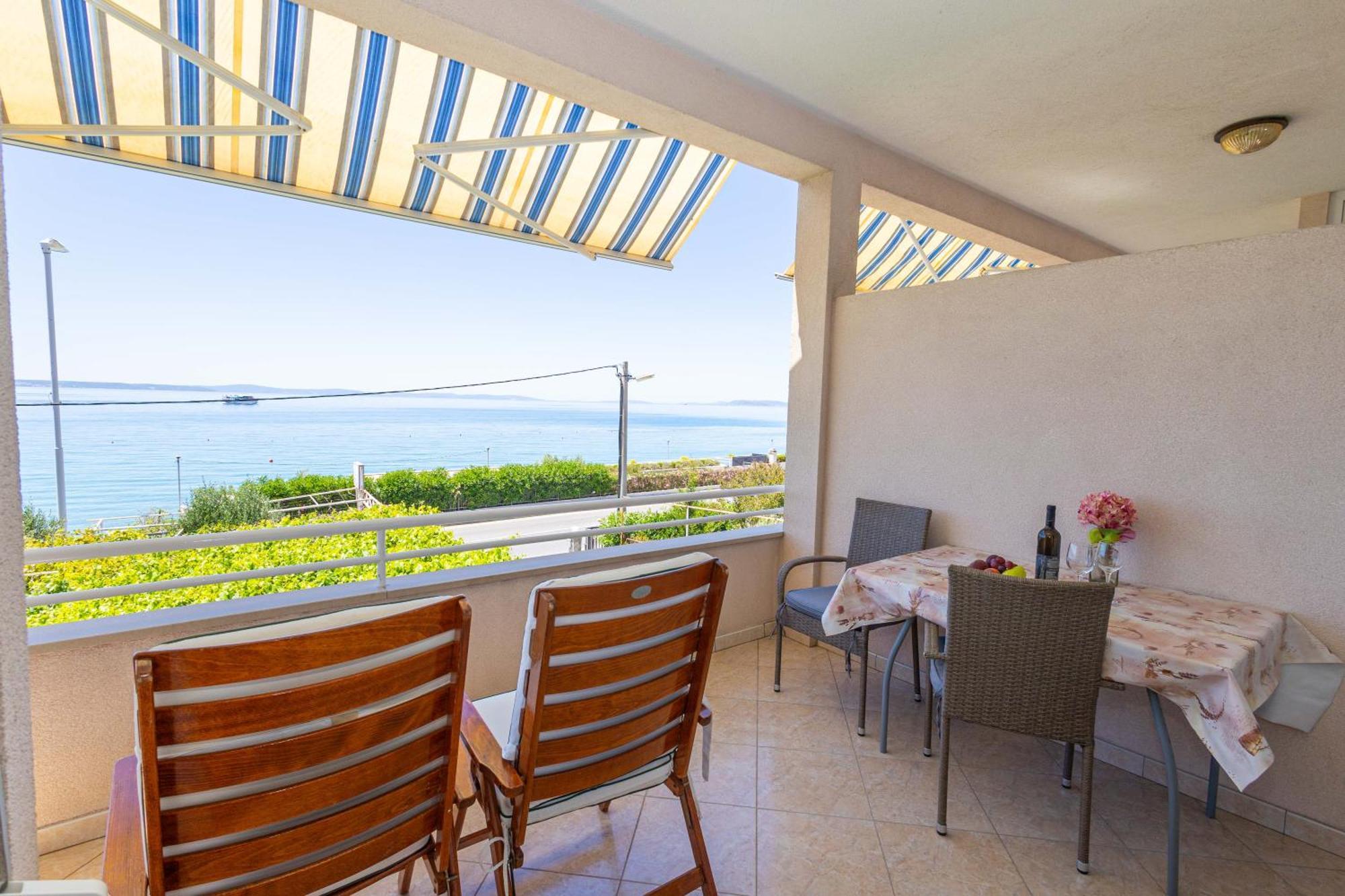 Marin Apartments Podstrana Luaran gambar